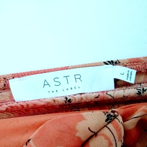 REVOLVE -ASTR -THE LABEL Ruffled Shirred Clay Floral Cami Top Size L - Picture 14 of 16